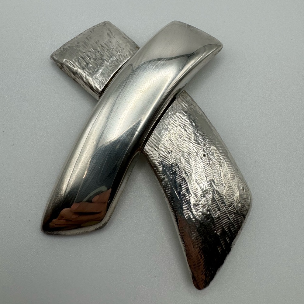 Vintage Premiere Design Silver tone large brooch